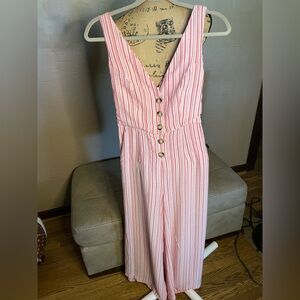 Skylar + Madison Pink and White Striped Garment Size M PTP 15”